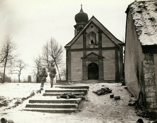 Illustration for article titled These Previously Unseen Photos Bear Witness to the Carnage of World War II